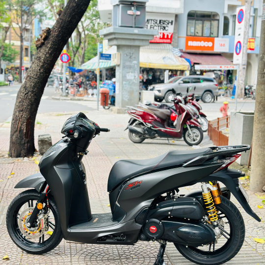 TÂN TRANG SH 300i