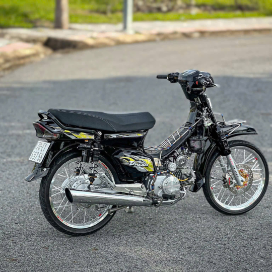 TÂN TRANG XE Dream Full Black